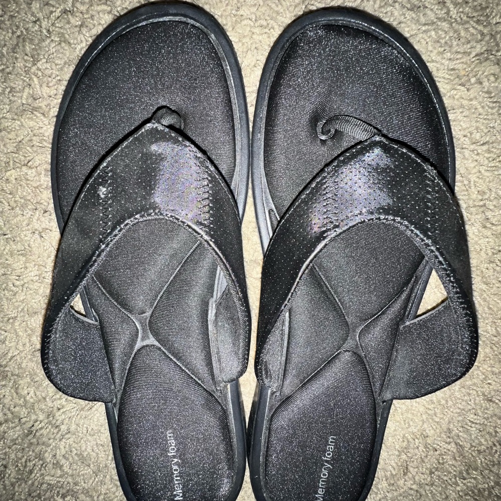 Women's Black Cushioned Sandals - Picture 4 of 5